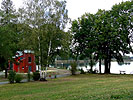 Der Dippelsdorfer Teich mit dem Roten Badehaus - Ort der Sommeraufenthalte der "Brücke"